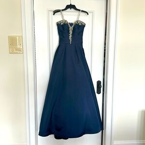 Jovani dress size 4. Perfect for a pageant or prom!! Worn once